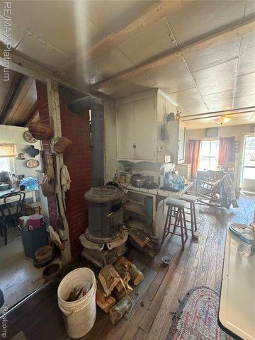 2555 E Cohoctah Road, Deerfield Township, MI 48855