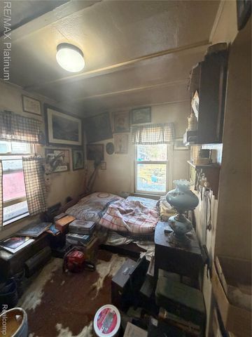 2555 E Cohoctah Road, Deerfield Township, MI 48855