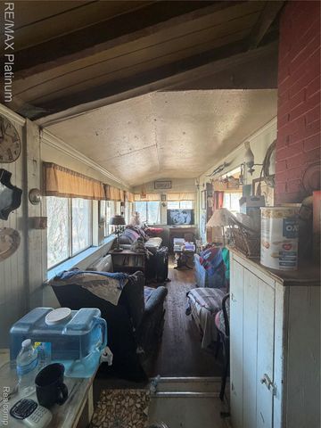 2555 E Cohoctah Road, Deerfield Township, MI 48855