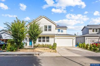 1172 Camry Ct NE, Salem, OR 97301