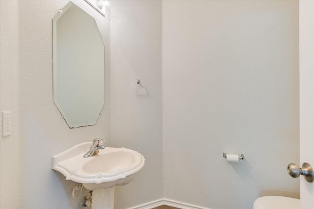 670 CULLEN BLVD, Buda, TX 78610