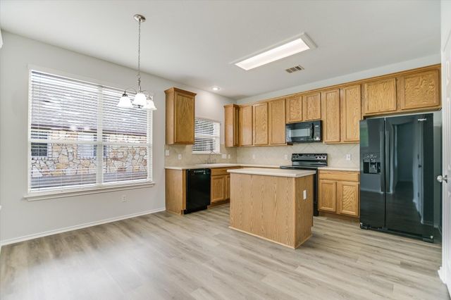 670 CULLEN BLVD, Buda, TX 78610