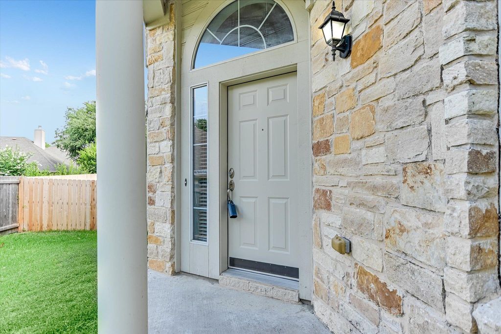 670 CULLEN BLVD, Buda, TX 78610