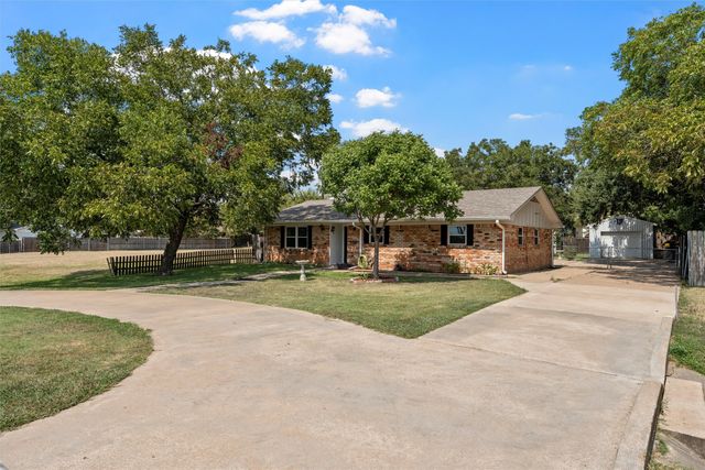 1409 Old Brandon Road, Hillsboro, TX 76645