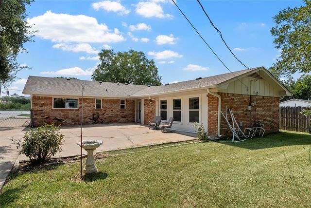 1409 Old Brandon Road, Hillsboro, TX 76645