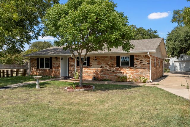 1409 Old Brandon Road, Hillsboro, TX 76645