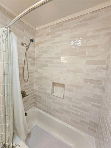 523 Janet Drive, Canfield, OH 44406