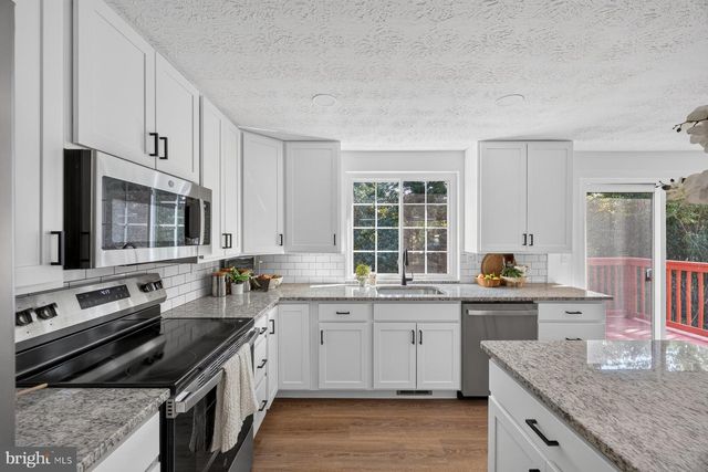 8601 BRIARWOOD CT, Laurel, MD 20708