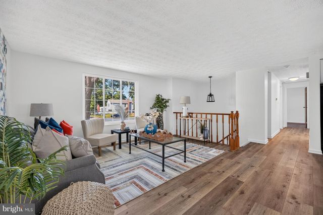 8601 BRIARWOOD CT, Laurel, MD 20708