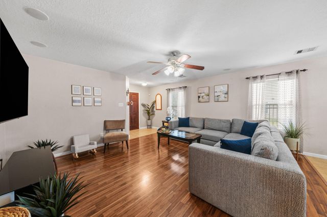 2903 Valiant Scene Court, Houston, TX 77038