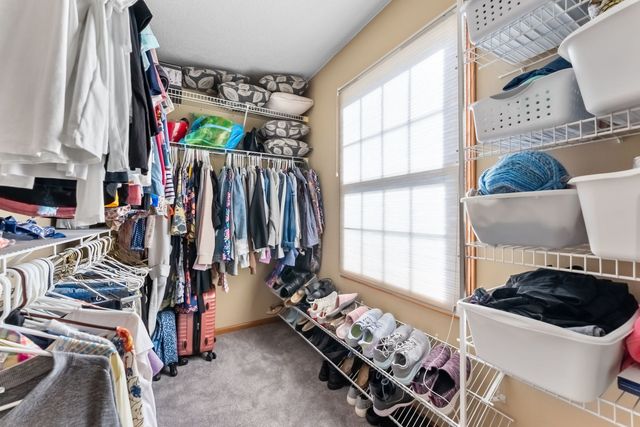 5264 TAYLOR Avenue, Bettendorf, IA 52722