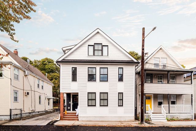 74 Moreland St 2, Somerville, MA 02145