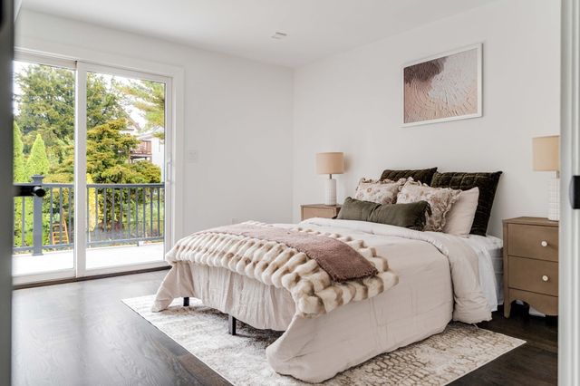 74 Moreland St 2, Somerville, MA 02145