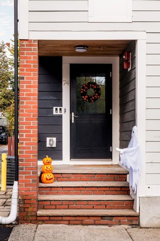 74 Moreland St 2, Somerville, MA 02145
