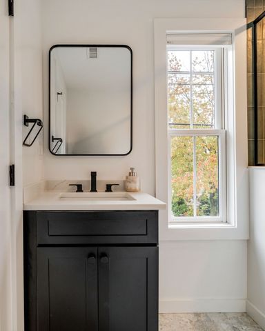 74 Moreland St 2, Somerville, MA 02145