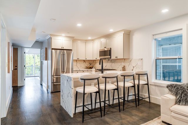 74 Moreland St 2, Somerville, MA 02145