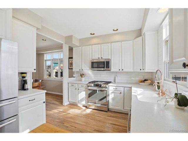 100 Wolf Creek Trl, Broomfield, CO 80020