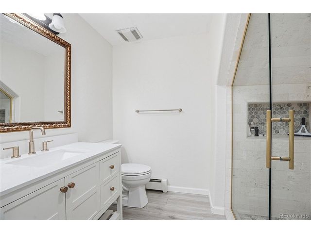 100 Wolf Creek Trl, Broomfield, CO 80020