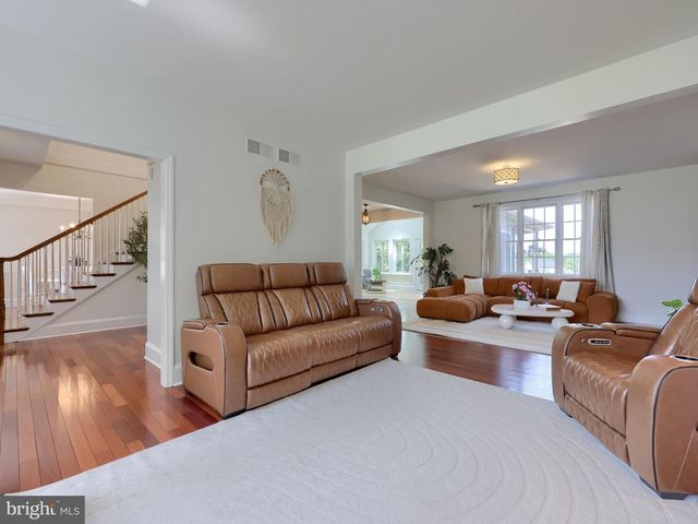 309 CHADWYCK LN, Lititz, PA 17543