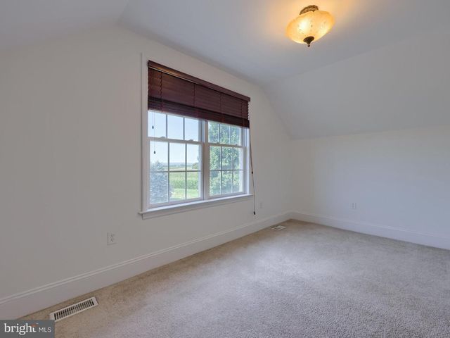 309 CHADWYCK LN, Lititz, PA 17543