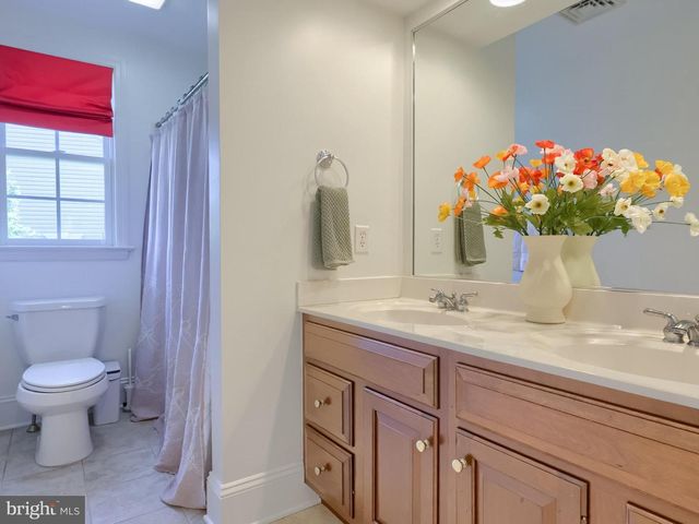 309 CHADWYCK LN, Lititz, PA 17543