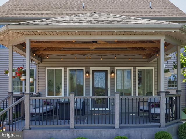 309 CHADWYCK LN, Lititz, PA 17543