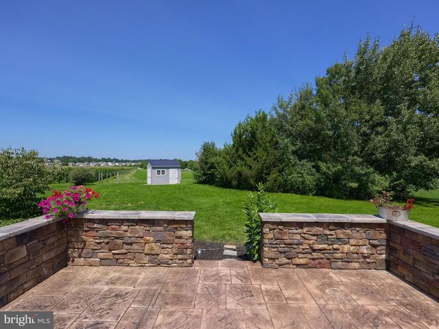 309 CHADWYCK LN, Lititz, PA 17543
