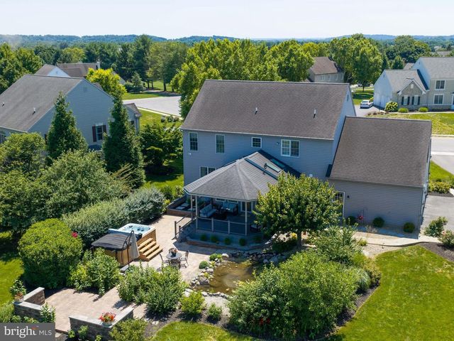 309 CHADWYCK LN, Lititz, PA 17543