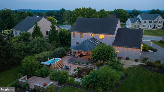 309 CHADWYCK LN, Lititz, PA 17543
