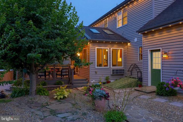 309 CHADWYCK LN, Lititz, PA 17543