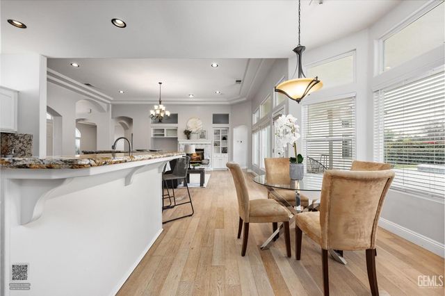 5507 Brigadoon Lane, Bakersfield, CA 93312