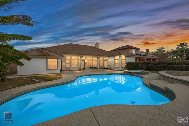 5507 Brigadoon Lane, Bakersfield, CA 93312