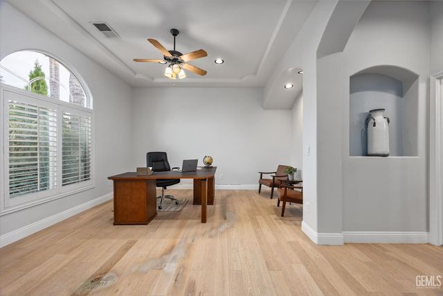 5507 Brigadoon Lane, Bakersfield, CA 93312