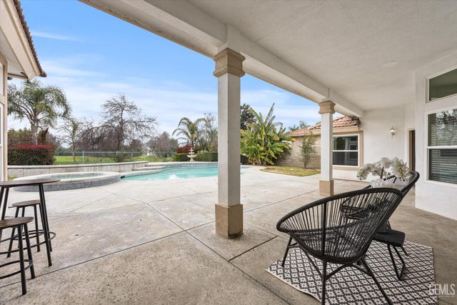 5507 Brigadoon Lane, Bakersfield, CA 93312
