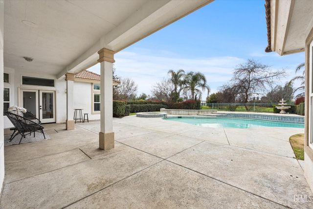 5507 Brigadoon Lane, Bakersfield, CA 93312