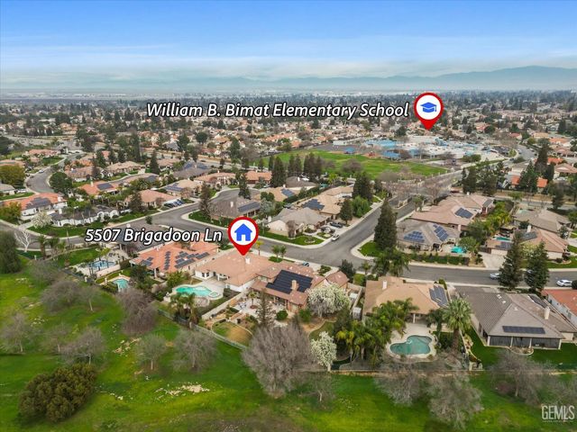 5507 Brigadoon Lane, Bakersfield, CA 93312