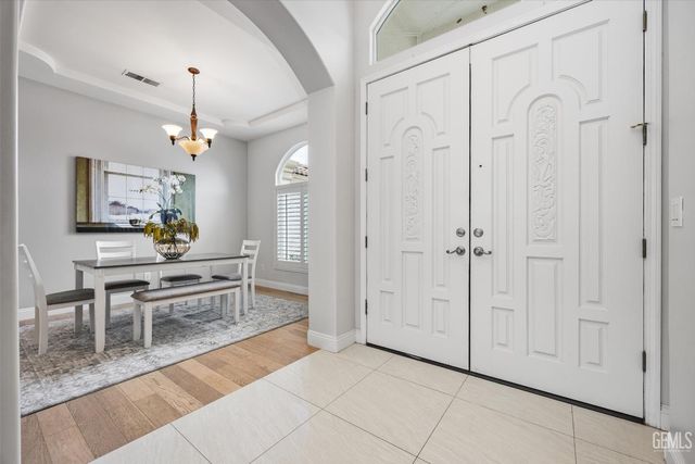 5507 Brigadoon Lane, Bakersfield, CA 93312