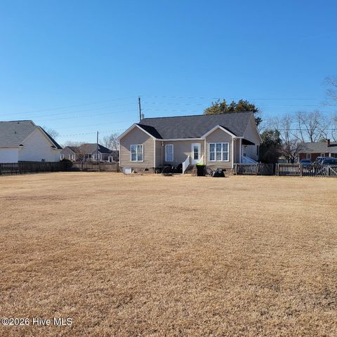 451 Tucker Road, Grimesland, NC 27837