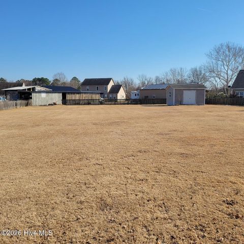 451 Tucker Road, Grimesland, NC 27837