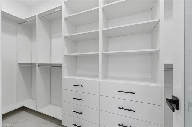 3919 NW 40Th ST, Cape Coral, FL 33993