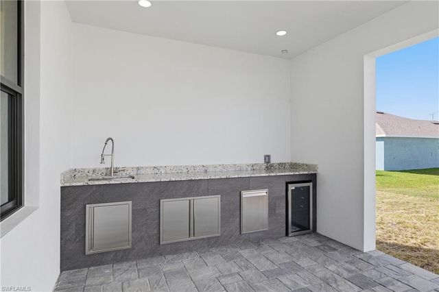 3919 NW 40Th ST, Cape Coral, FL 33993