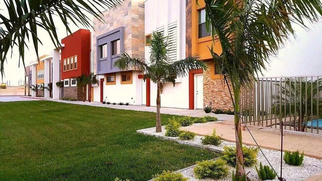 2210 E 1st Street 12, Mission, TX 78572