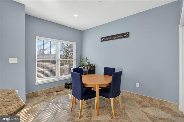 5213 PRAIRIE WILLOW LN, Centreville, VA 20120