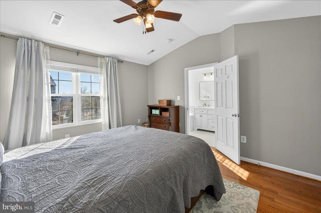 5213 PRAIRIE WILLOW LN, Centreville, VA 20120