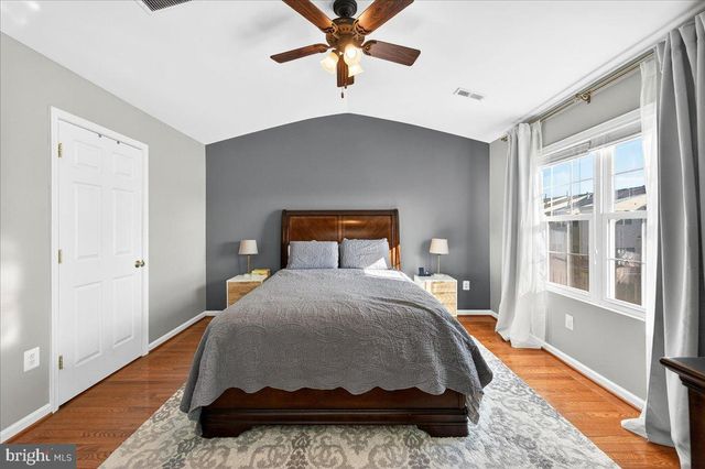 5213 PRAIRIE WILLOW LN, Centreville, VA 20120