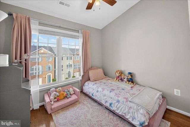 5213 PRAIRIE WILLOW LN, Centreville, VA 20120