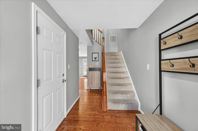 5213 PRAIRIE WILLOW LN, Centreville, VA 20120