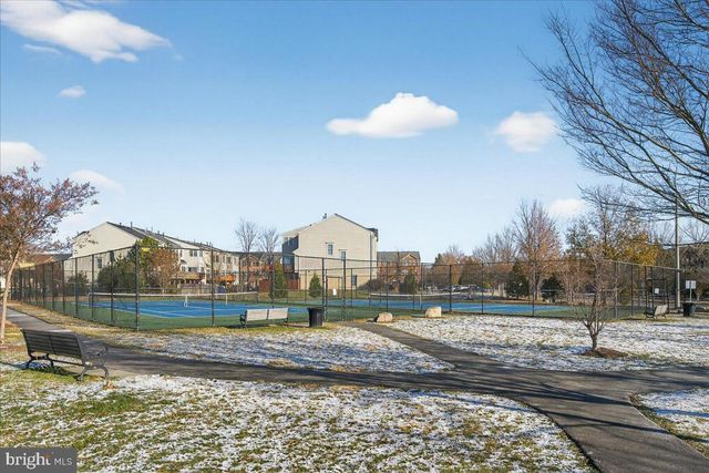 5213 PRAIRIE WILLOW LN, Centreville, VA 20120