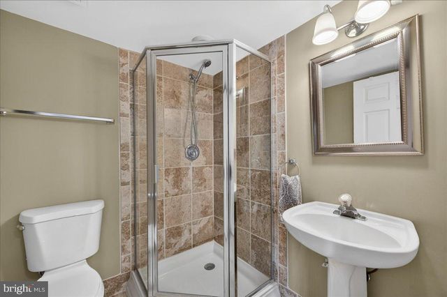 5213 PRAIRIE WILLOW LN, Centreville, VA 20120