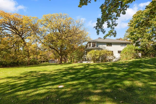 5452 N Tall Oaks Drive, Long Grove, IL 60047